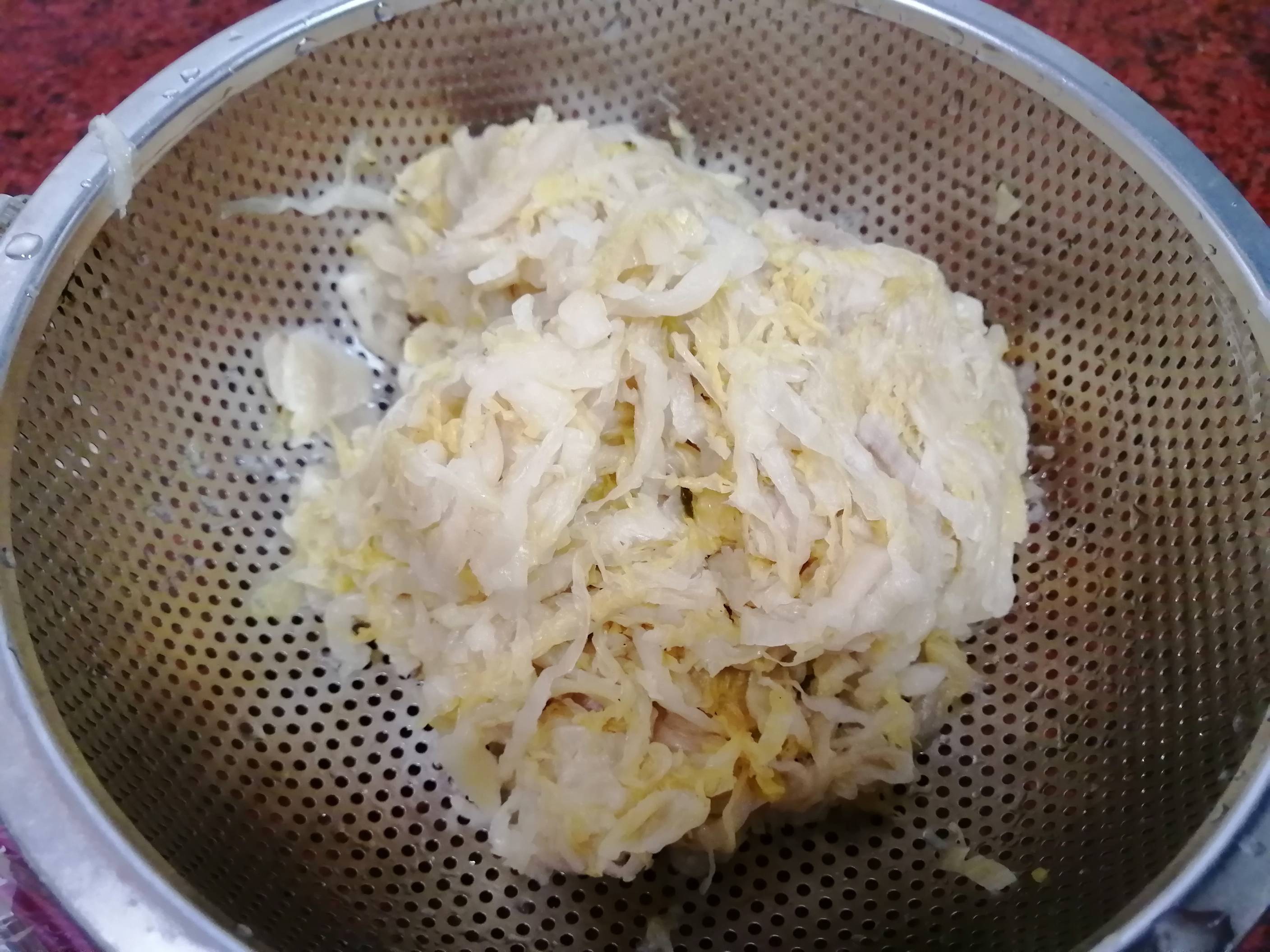 Sauerkraut Pork Stewed Vermicelli recipe