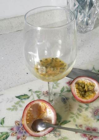 Passion Fruit Cocktail recipe
