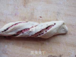 Mulberry Bread Roll recipe