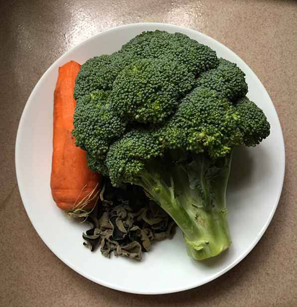 Fried Broccoli with Black Fungus recipe