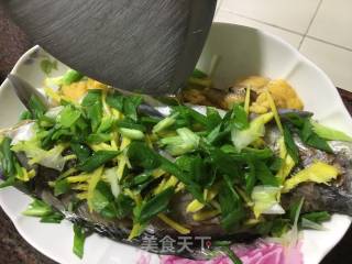 Steamed Crucian Carp recipe