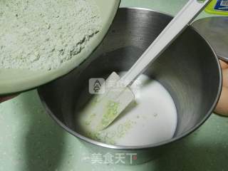 Dongling Electronic Oven's Green Juice Xylitol Cake recipe