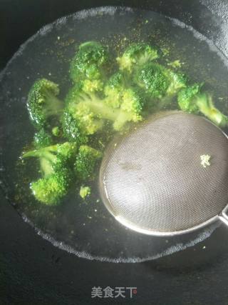 Broccoli in Oyster Sauce recipe