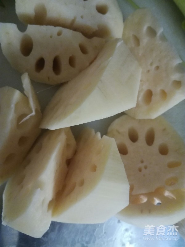 Tube Bone Lotus Root Soup recipe