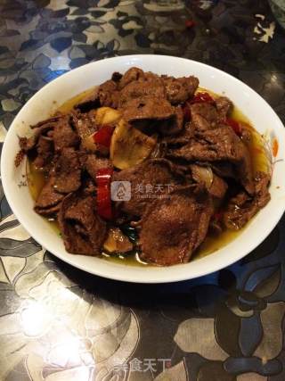 Stir-fried Pork Liver with Pickled Peppers and Spinach recipe