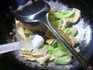 Stir-fried Cabbage with Shacha Sauce and Bean Knot recipe