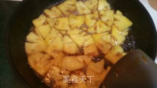 Caramelized Pineapple Fruit Cake recipe