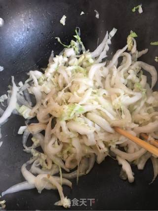 Sea Cucumber, Scallop and Cabbage Soup recipe