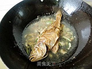 【lu Cai】---boiled Yellow Croaker recipe