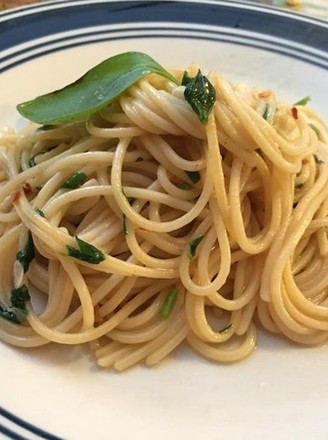 Olive Oil Garlic Pasta