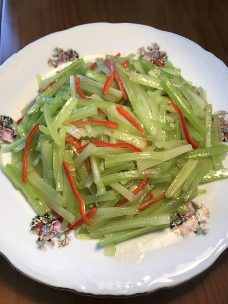 Vegetarian Stir-fried Celery Shreds recipe