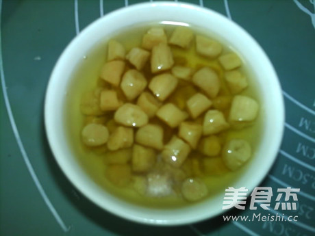 Lean Meat Soup with Red Mung Beans and Scallops recipe