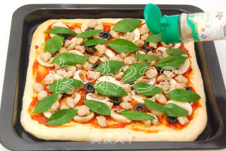 Beef Sliced Basil Pizza recipe