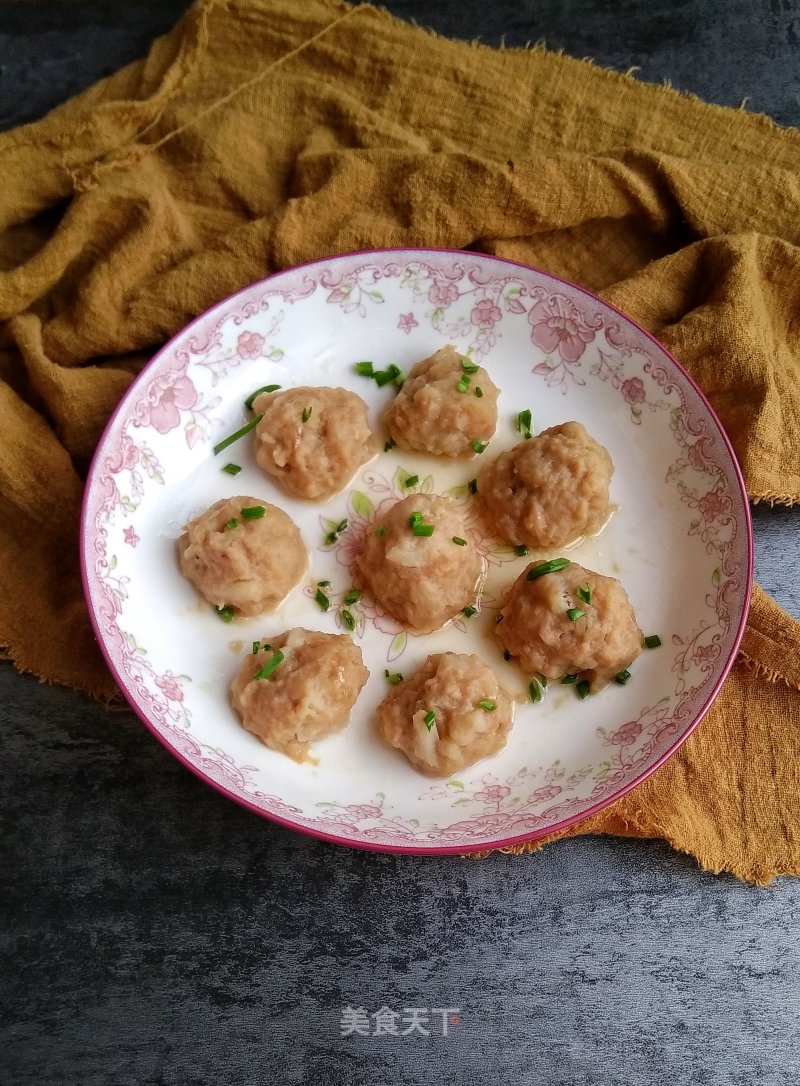 Steamed Meatballs with Yam recipe