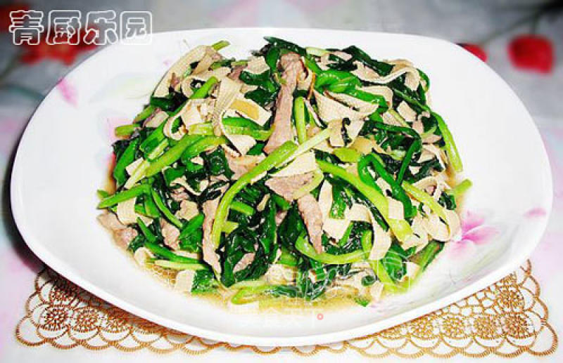 Delicacy-thousands of Fried Pork with Leeks recipe
