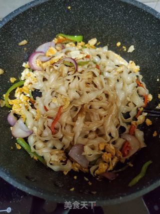 Fried Egg Noodles recipe