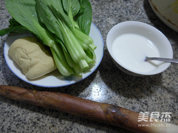 Vegetable Core and Leishan Chicken Soup recipe