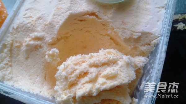 Homemade Mango Yogurt Ice Cream recipe