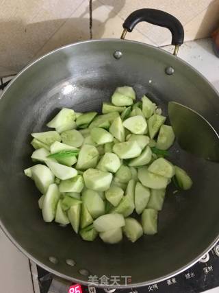Hot and Sour Cucumber recipe