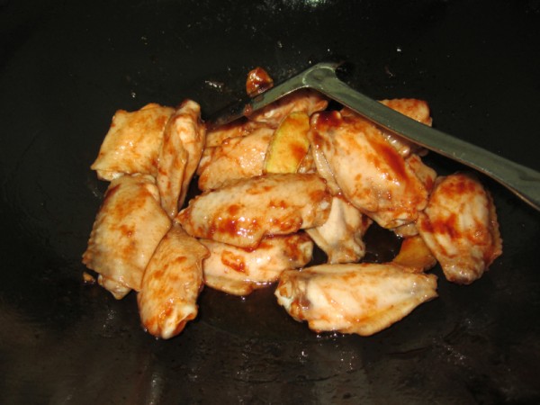 Chicken Wings with Spare Ribs Sauce recipe