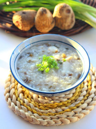 Salty Congee with Taro and Plum Dried Vegetables recipe