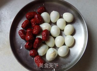 Quail Eggs, Red Dates and White Fungus Soup recipe