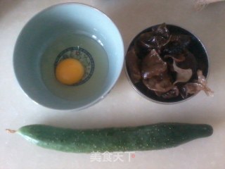 Golden Scrambled Eggs with Cucumber Fungus recipe