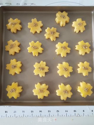 Salted Egg Yolk Shortbread recipe