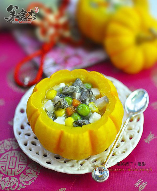 Gourd Fresh Mushroom and Sea Oyster Pot recipe