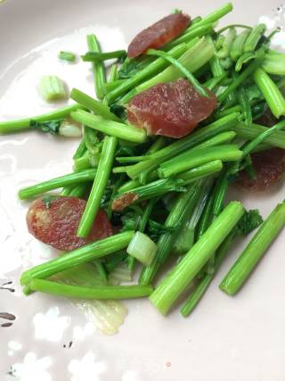 Stir-fried Cilantro Stem with Sausage recipe