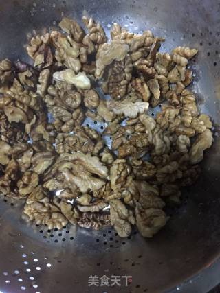 Walnuts in Sugar Sauce recipe