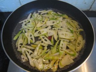 Stir-fried Shredded Pork with Bamboo Shoots recipe