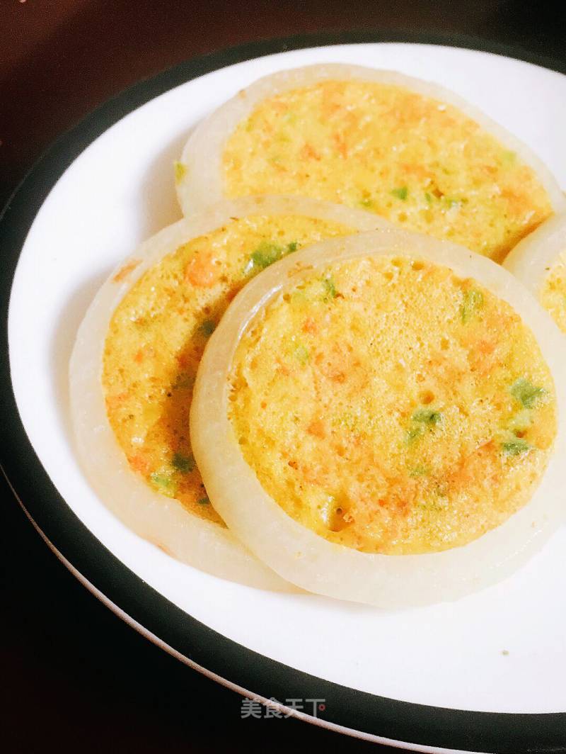 Onion Egg Vegetable Pie recipe