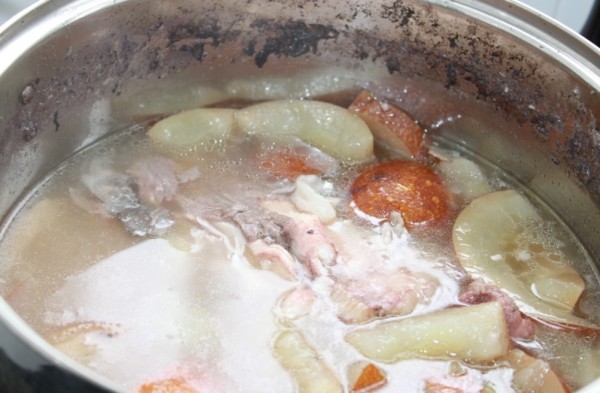 Old Cucumber Pork Bone Carp Soup recipe