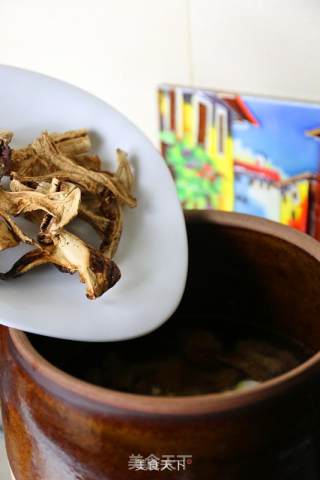 Matsutake Chicken Soup recipe