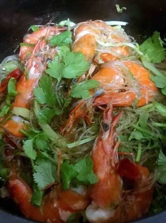 Shrimp and Vermicelli in Clay Pot