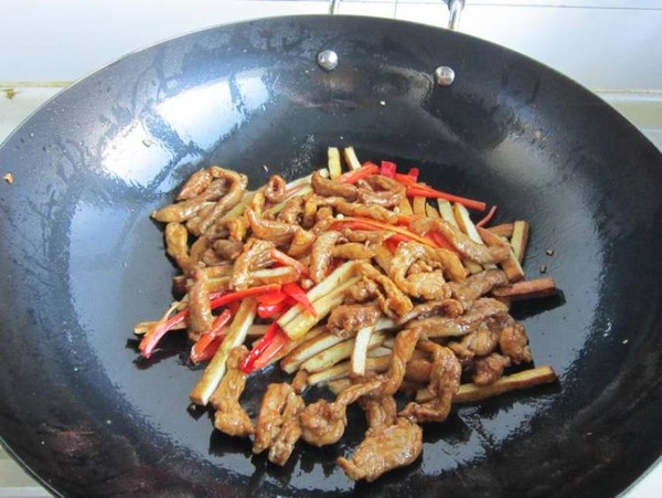 Stir-fried Lamb with Leek recipe