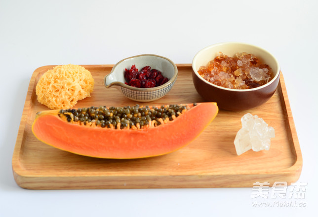 Papaya Peach Gum Tremella Syrup recipe