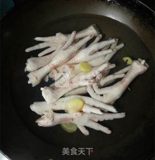 Delicious and Beautiful Braised Chicken Feet recipe