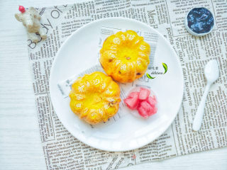 Raisin Buns recipe