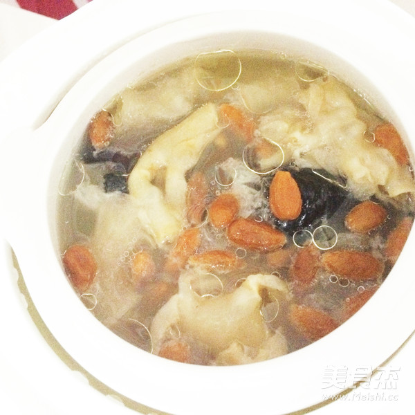 Stewed Huajiao Black-bone Chicken Noodles with Chinese Wolfberry recipe