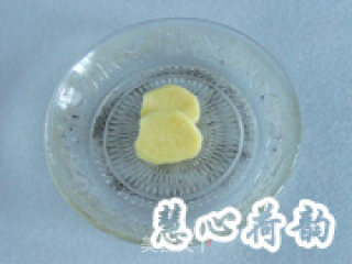 Black Fungus, Ginger, Red Dates and Peanut Soup recipe