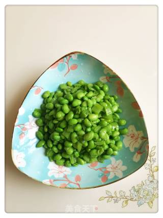 Stir-fried Edamame with Green Pepper recipe