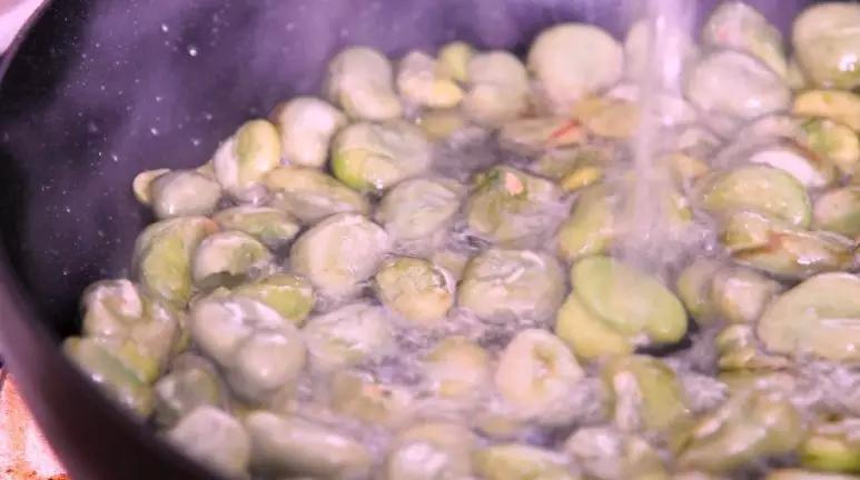 Broad Beans with Scallion Oil recipe