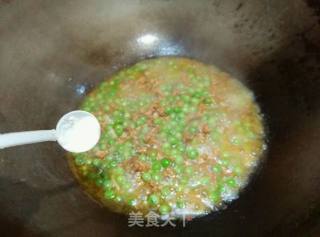 Grilled Pea Rice with Minced Meat recipe