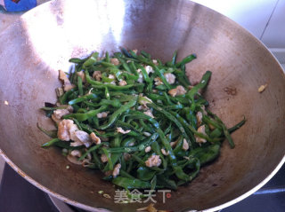 Fried Lentils with Shrimp Paste recipe