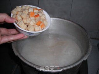Nourishing Stomach Congee——squid Pork Ribs Congee recipe