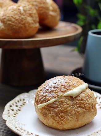 Meringue Puffs (the Strongest Formula for The Thin Top Puff Pastry)