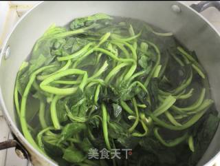 Spinach and Shrimp Skin Mixed with Vermicelli recipe