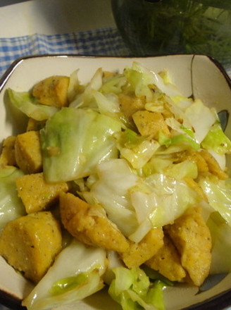 Stir-fried Wowotou with Cabbage